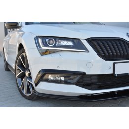 Накладки на воздухозаборники переднего бампера на Skoda Superb III